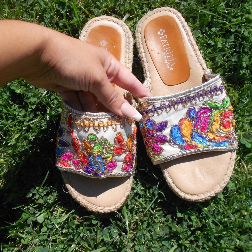 ✨Patricia Embroidered Slide Sandals